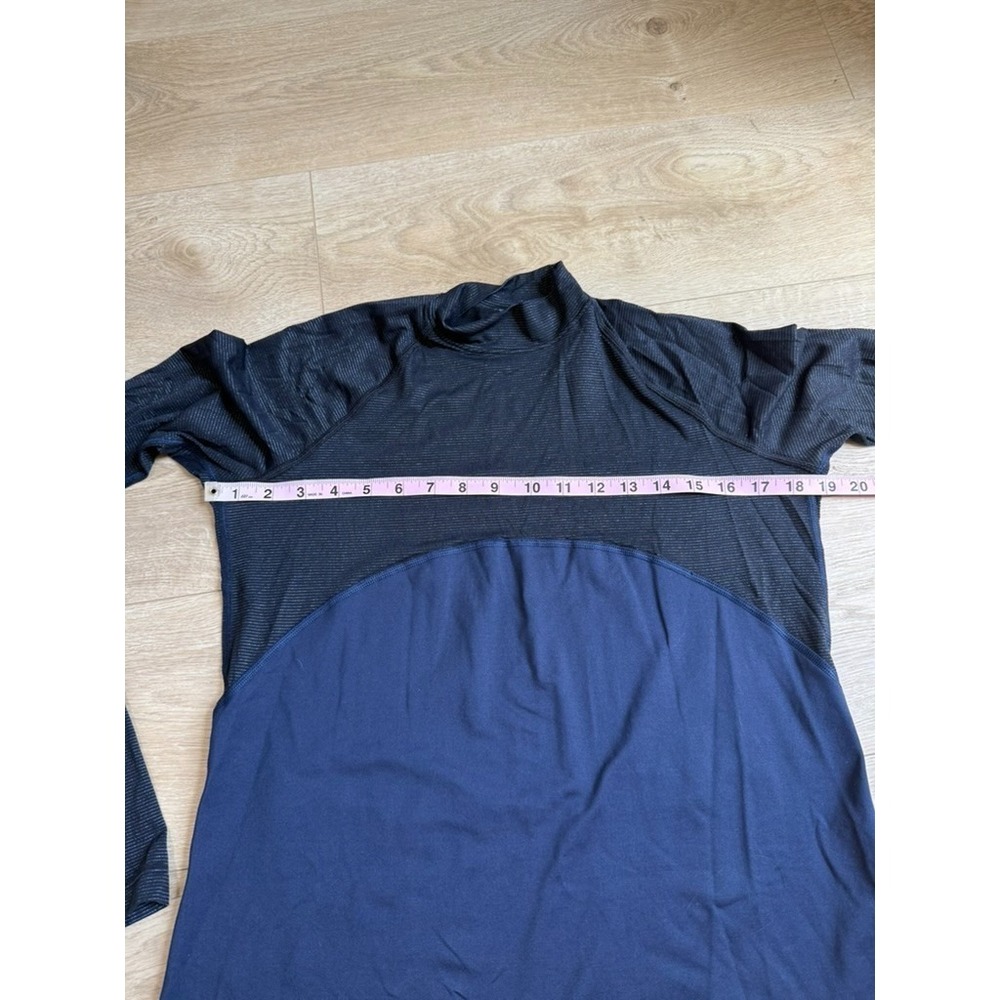 EUC Nike Shirt Womens Size L Long Sleeve Pullover Pro Warm Mock Neck Sparkle Run - Picture 6 of 8